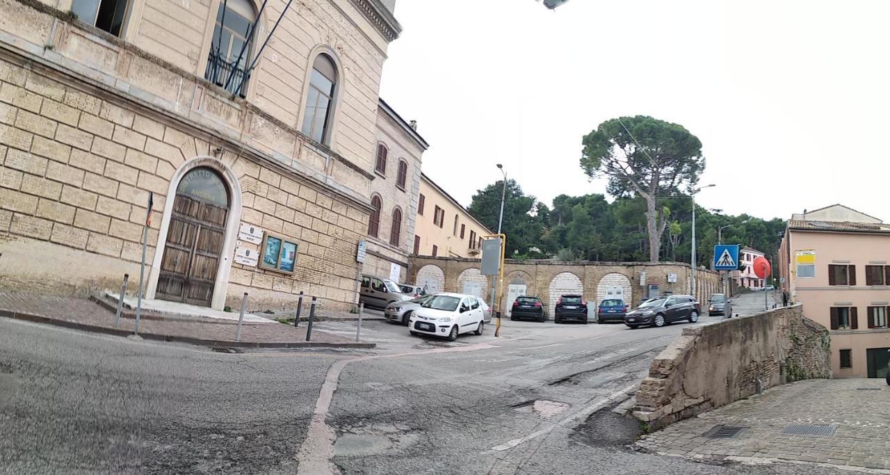 Capodimonte 39A Leilighet Ancona Eksteriør bilde